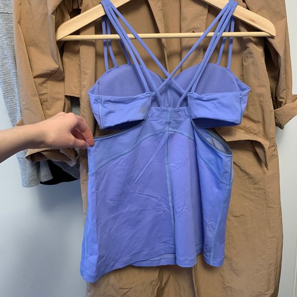 Lululemon Exquisite Tank II Size 6 Cut out tank - Picture 3 of 3